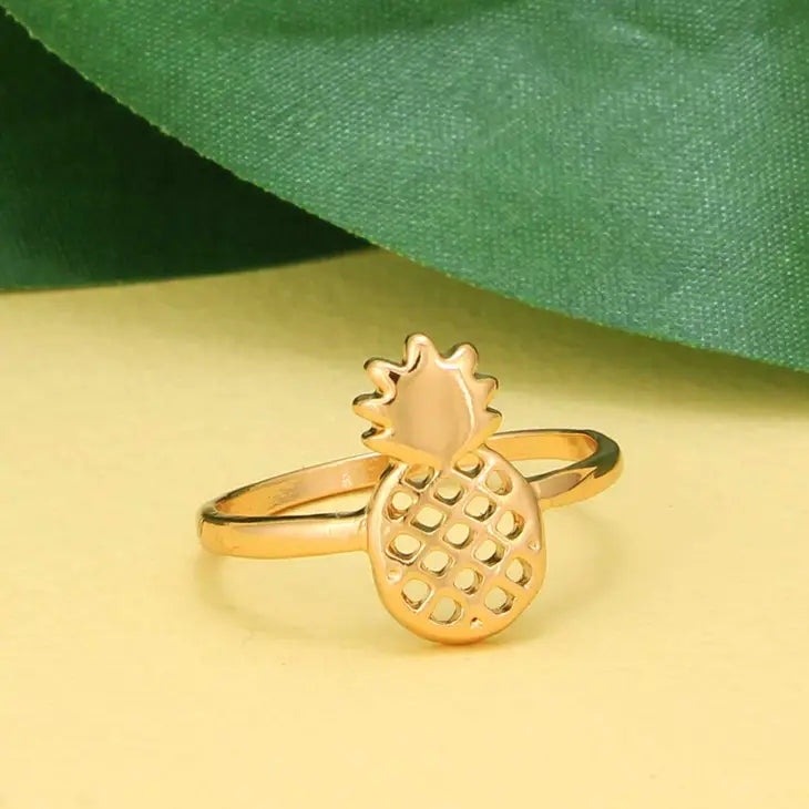 Gold Cutout Pineapple Ring